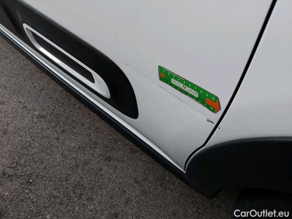  Citroen  C3 CITROEN  / 2020 / 5P / berlina con portón PureTech 81KW (110CV) S&S Feel Pack (AC2) #12