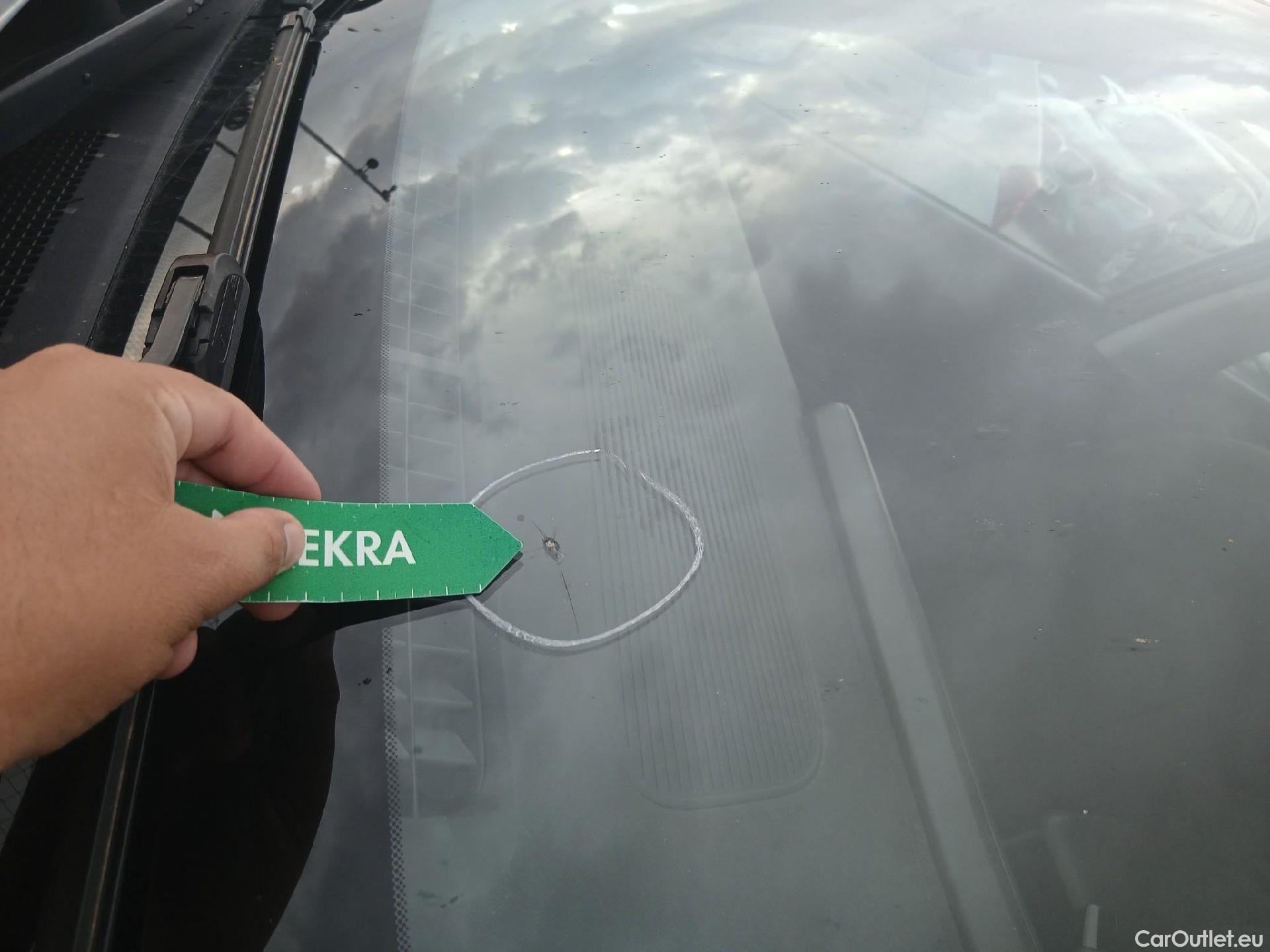  Hyundai  Konna HYUNDAI Kona / 2023 / 5P / todoterreno 1.6 GDI HEV Maxx DCT #13