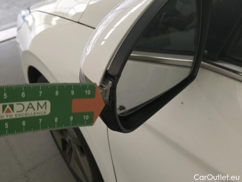  Hyundai   Ioniq HYUNDAI / 2019 / 5P / berlina con portón 1.6 GDI HEV Tecno DCT #43