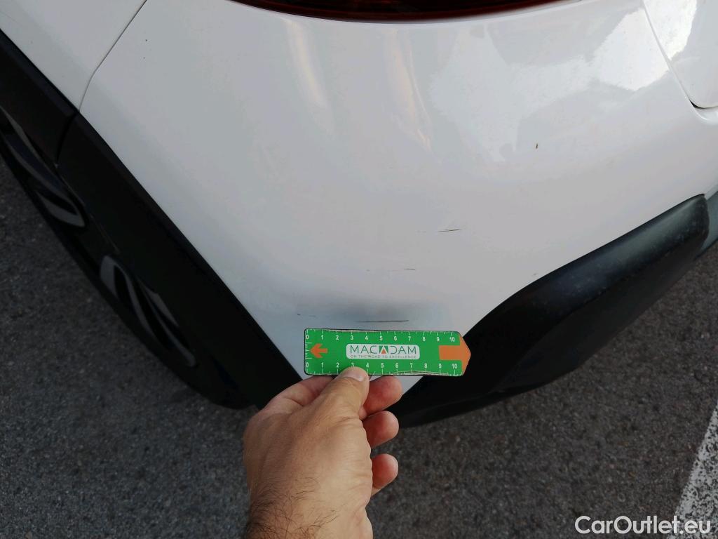  Citroen  C3 CITROEN  / 2020 / 5P / berlina con portón PureTech 81KW (110CV) S&S Feel Pack (AC2) #24