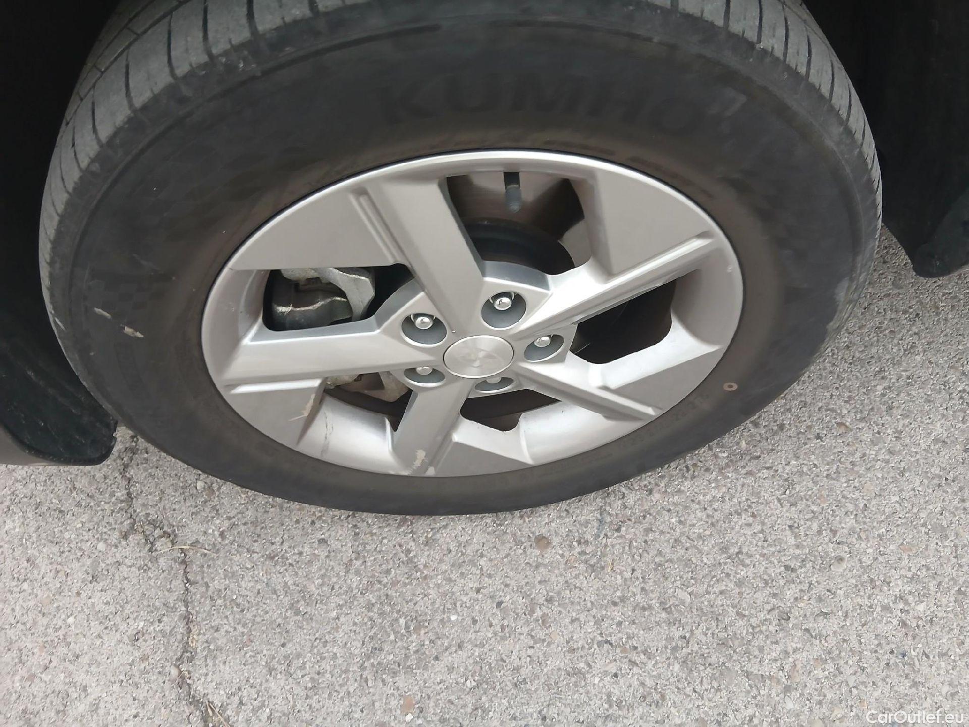  Hyundai  Konna HYUNDAI Kona / 2023 / 5P / todoterreno 1.6 GDI HEV Maxx DCT #14