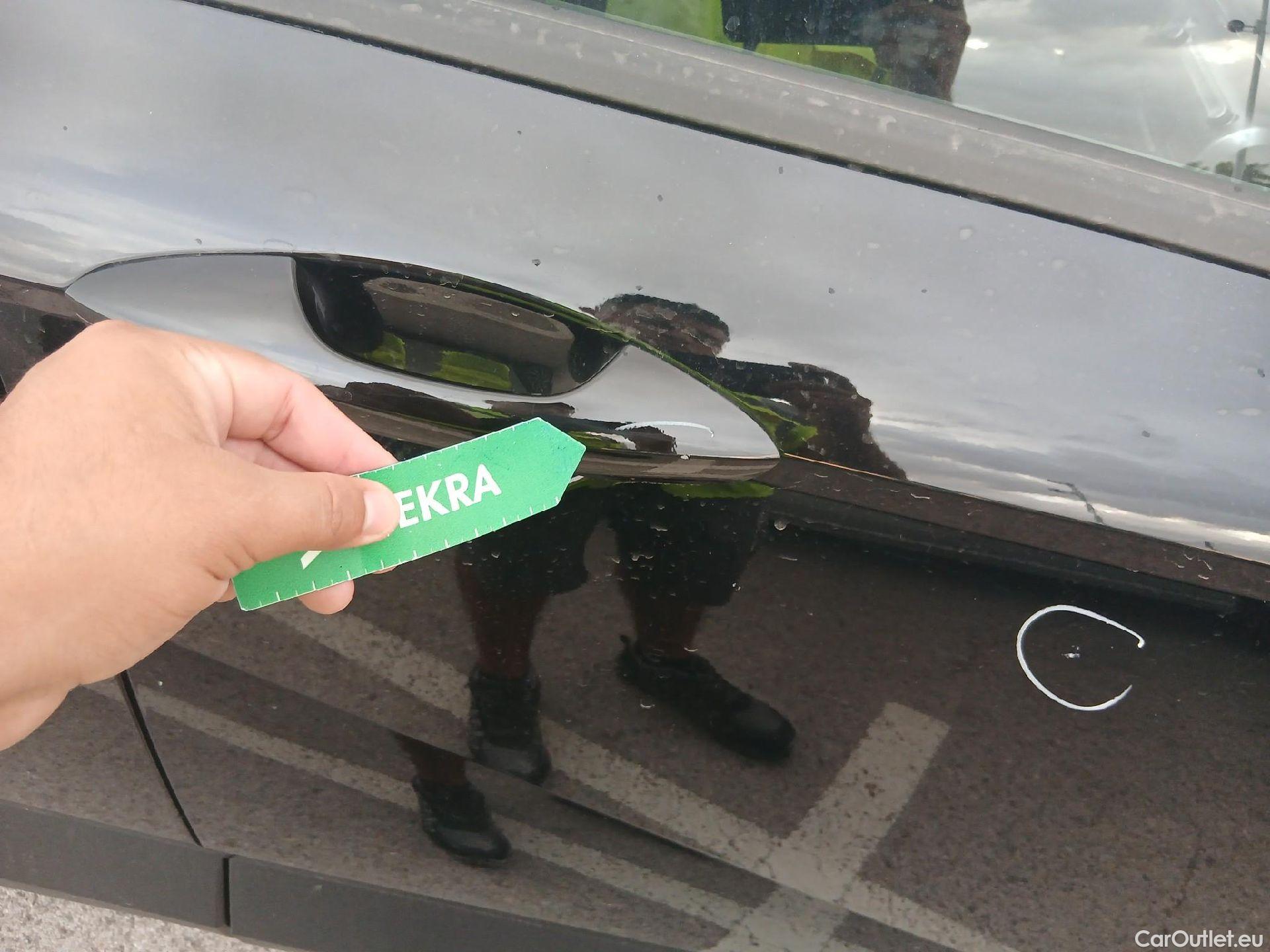  Hyundai  Konna HYUNDAI Kona / 2023 / 5P / todoterreno 1.6 GDI HEV Maxx DCT #22