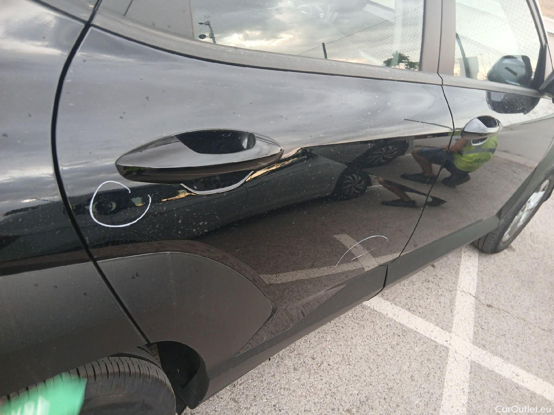  Hyundai  Konna HYUNDAI Kona / 2023 / 5P / todoterreno 1.6 GDI HEV Maxx DCT #18