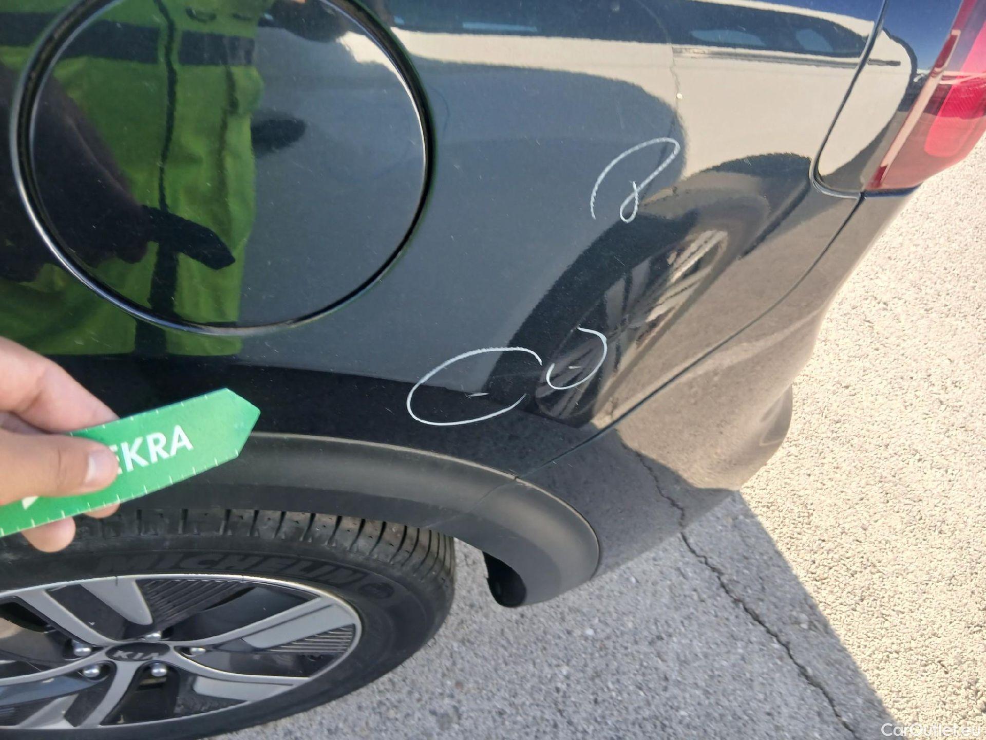  KIA  Niro KIA  / 2019 / 5P / crossover 1.6 GDi HEV 104kW (141CV) Drive #24