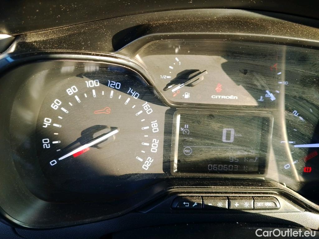  Citroen  C3 CITROEN  / 2020 / 5P / berlina con portón PureTech 81KW (110CV) S&S Feel Pack (AC2) #28