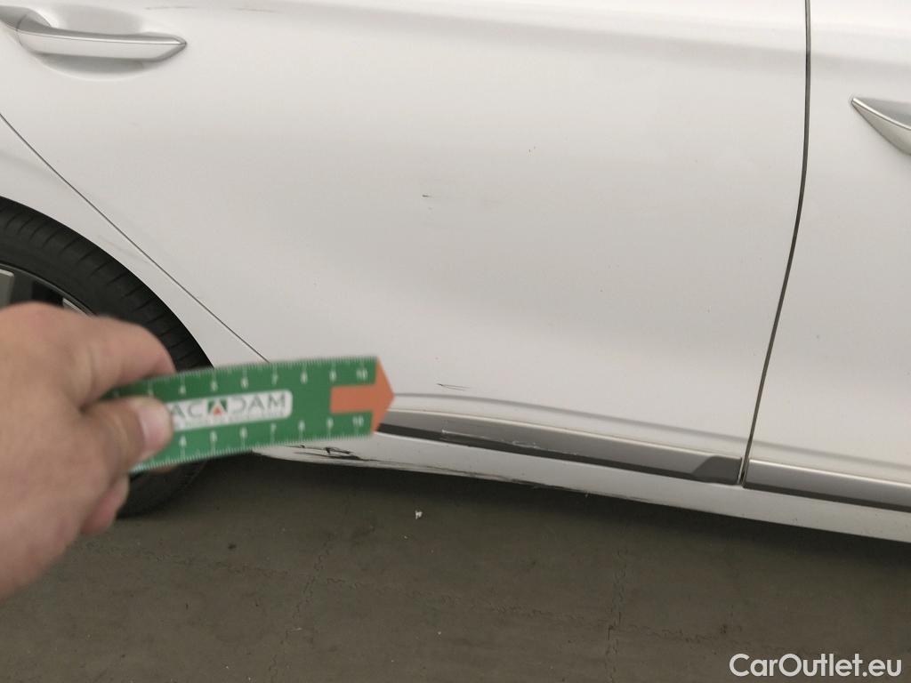  Hyundai   Ioniq HYUNDAI / 2019 / 5P / berlina con portón 1.6 GDI HEV Tecno DCT #27