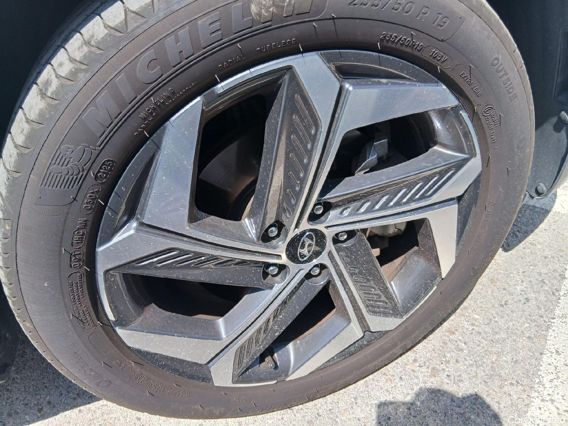 Hyundai  Tucson HYUNDAI  / 2020 / 5P / todoterreno 1.6 TGDI PHEV 195kW Maxx Auto 4X4 #24