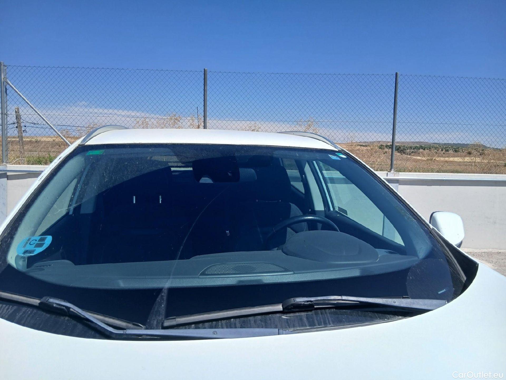  Renault  Kadjar RENAULT  5p 1G berlina con portón Tech Road Energy dCi 96kW (130CV) 4x4 #11