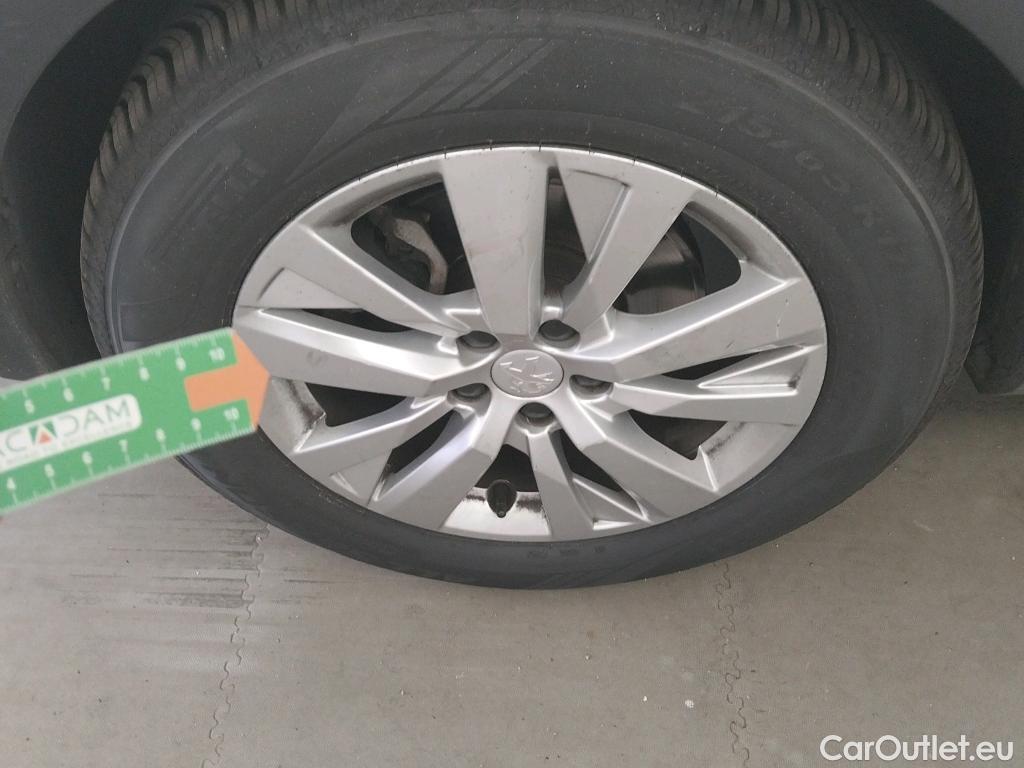  Peugeot  3008  Active Pack 1.5 HDi 130CV AT8 E6d #14