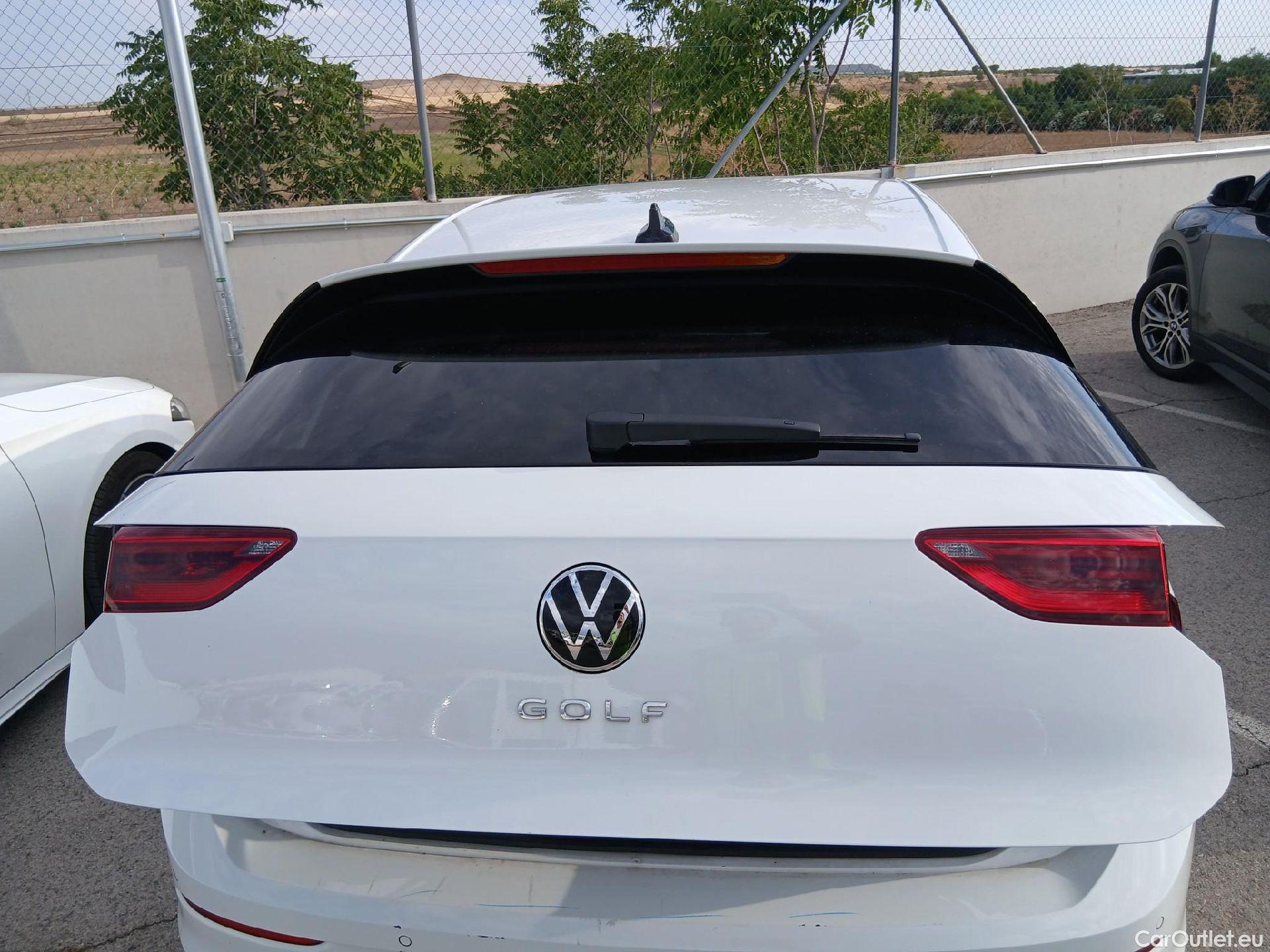  Volkswagen  Golf  VOLKSWAGEN / 2020 / 5P / berlina con portón Life 2.0 TDI 85kW (115CV) #24