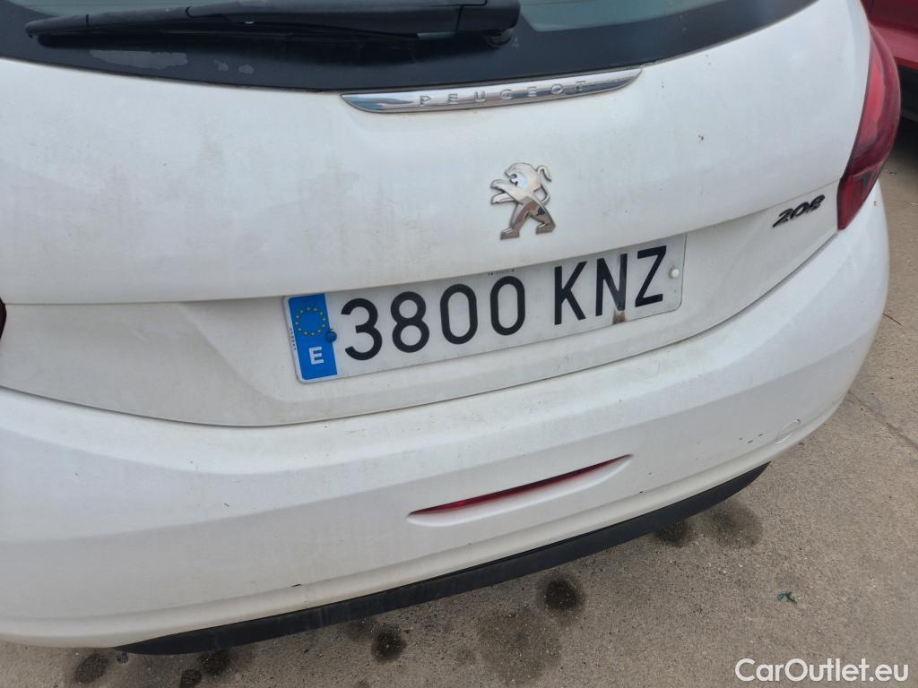  Peugeot  208 PEUGEOT  / 2015 / 5P / berlina con portón 5P ACTIVE BlueHDi 73kW (100CV) #38