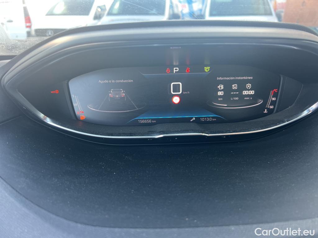  Peugeot  3008 PEUGEOT  / 2020 / 5P / todoterreno 1.5 BlueHDi 96kW S&S Active Pack EAT8 #32