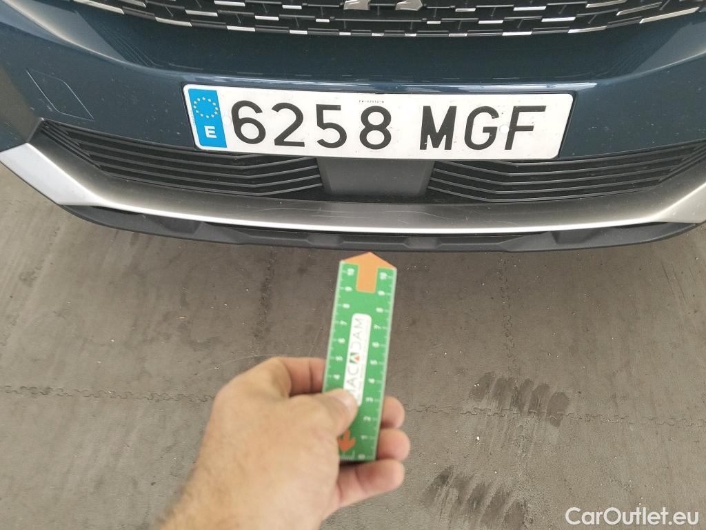  Peugeot  3008 PEUGEOT  / 2020 / 5P / todoterreno 1.5 BlueHDi 96kW Active Pack EAT8 #4