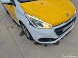  Peugeot  208 PEUGEOT  / 2015 / 5P / berlina con portón 5P ACTIVE BlueHDi 73kW (100CV) #16