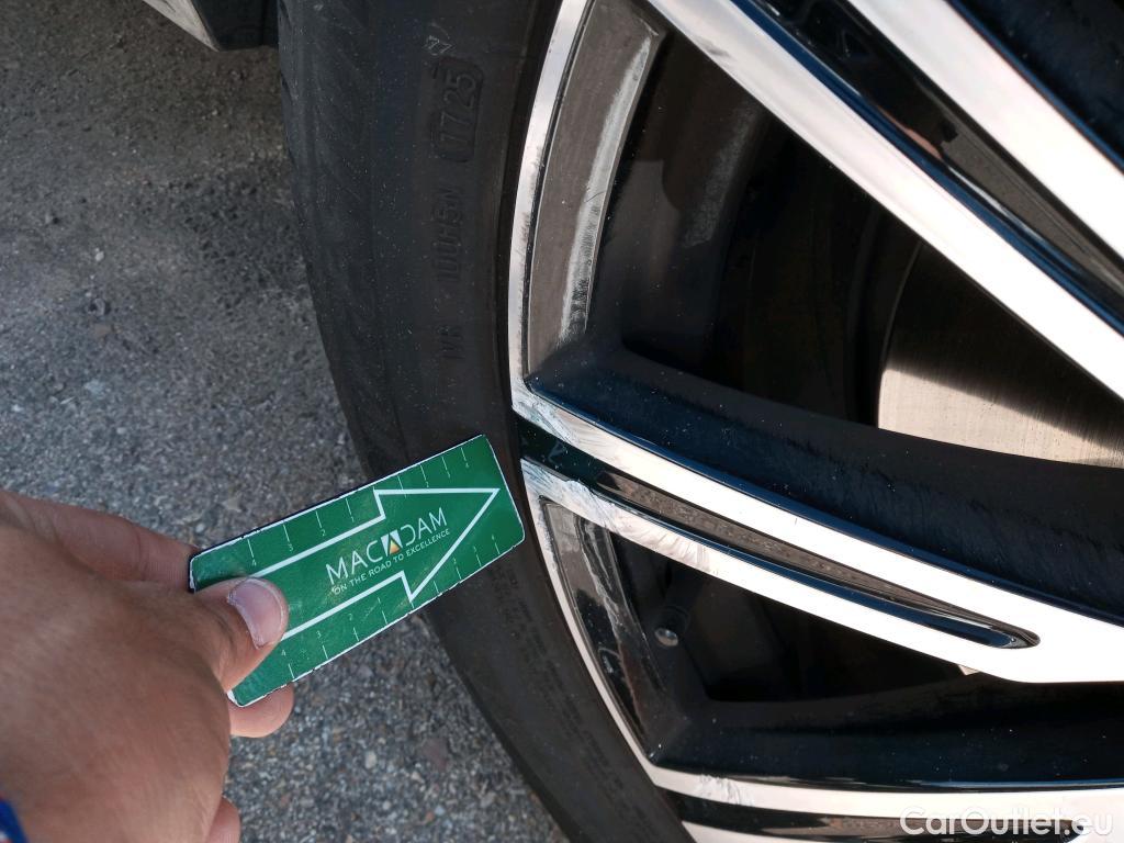  Volvo  XC60 VOLVO  / 2017 / 5P / todoterreno 2.0 T6 AWD Recharge Inscription Auto #5
