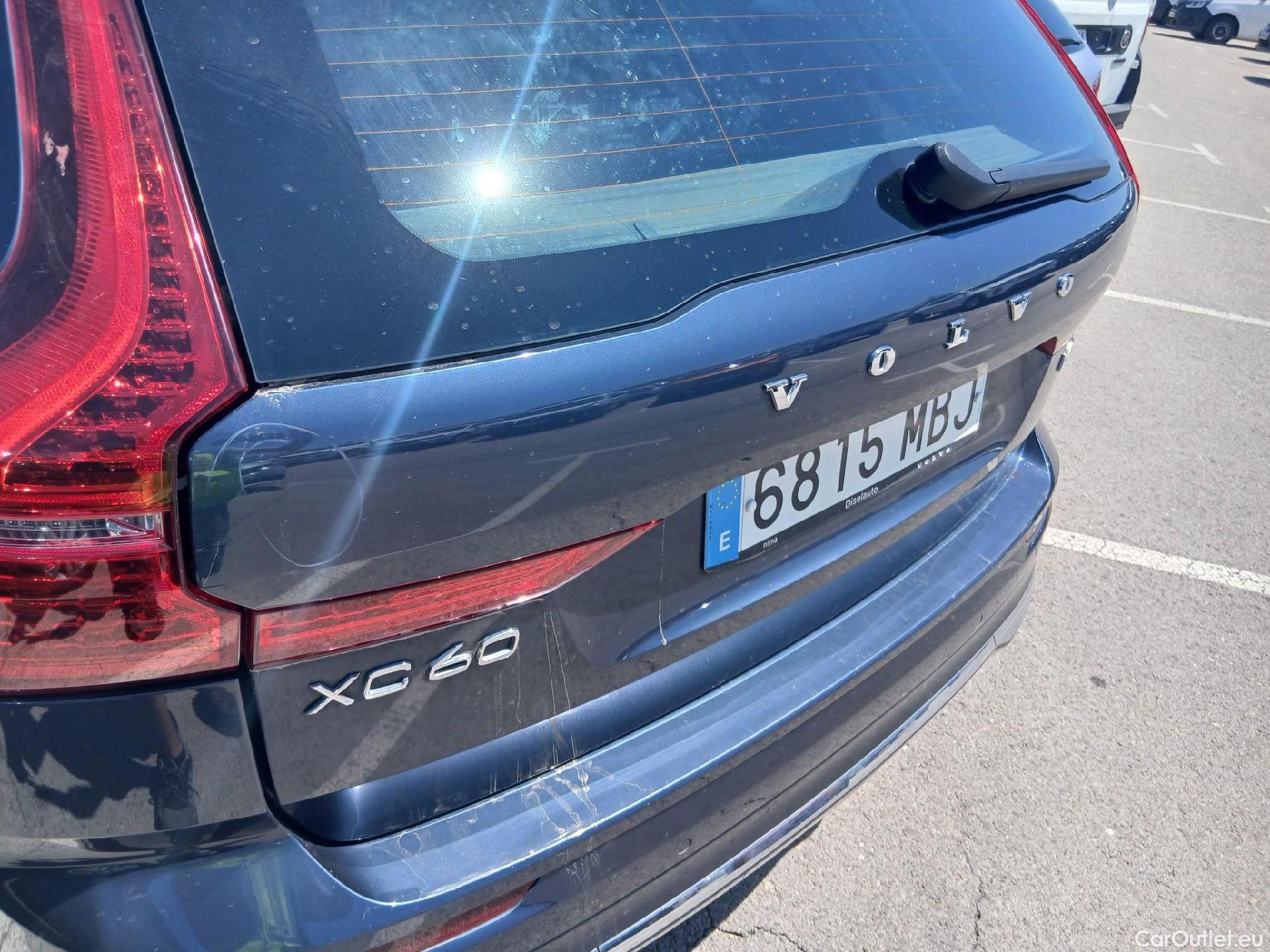  Volvo  XC60 VOLVO  / 2017 / 5P / todoterreno 2.0 B4 D AWD Plus Bright Auto #27