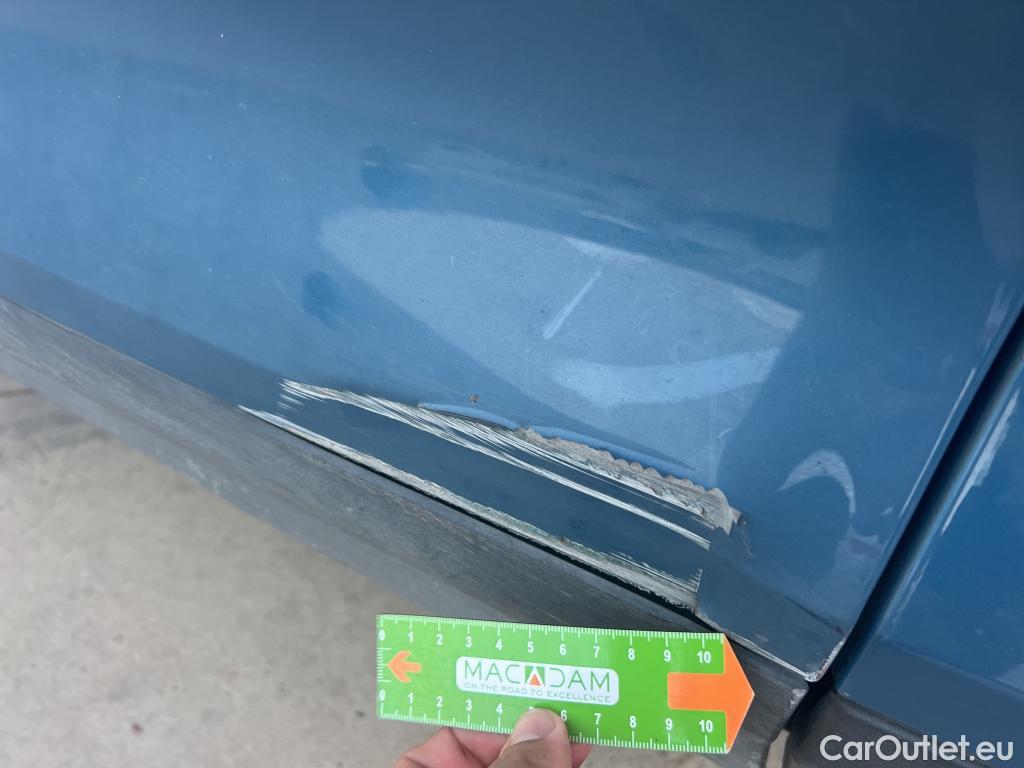  Volvo  XC 40 VOLVO XC40 / 2021 / 5P / todoterreno 2.0 B3 G Core Auto #4