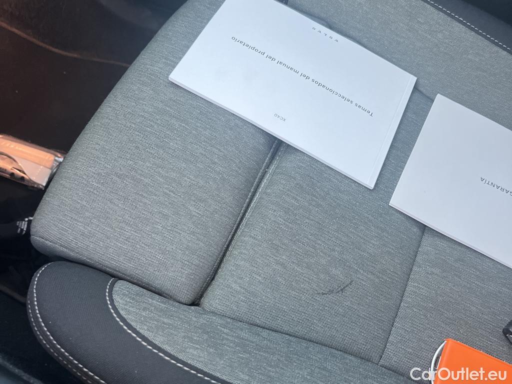  Volvo  XC 40 VOLVO XC40 / 2021 / 5P / todoterreno 2.0 B3 G Core Auto #33