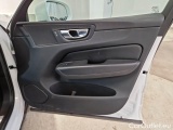  Volvo  XC60 VOLVO  / 2021 / 5P / FUORISTRADA B4 D AWD AUTOMATICO MOMENTUM PRO N1 #182