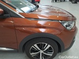  Peugeot  3008 PEUGEOT  / 2016 / 5P / SUV BLUEHDI 130 EAT8 SeS ALLURE #38