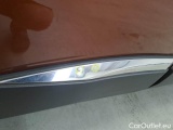  Peugeot  3008 PEUGEOT  / 2016 / 5P / SUV BLUEHDI 130 EAT8 SeS ALLURE #53