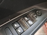  Peugeot  3008 PEUGEOT  / 2016 / 5P / SUV BLUEHDI 130 EAT8 SeS ALLURE #109