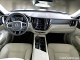  Volvo  XC60 VOLVO  / 2017 / 5P / SUV B4 D AWD GEARTR. BUSINESS PLUS #3