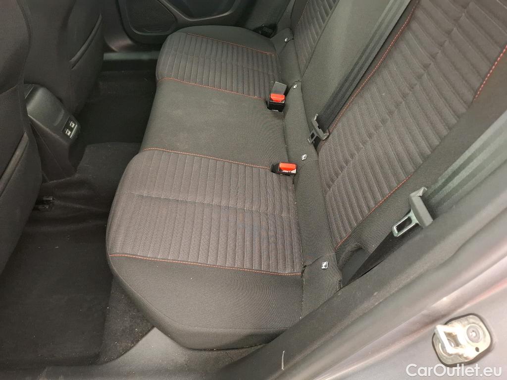  Peugeot  2008  (e-) Active Pack 50kWh BVA #18