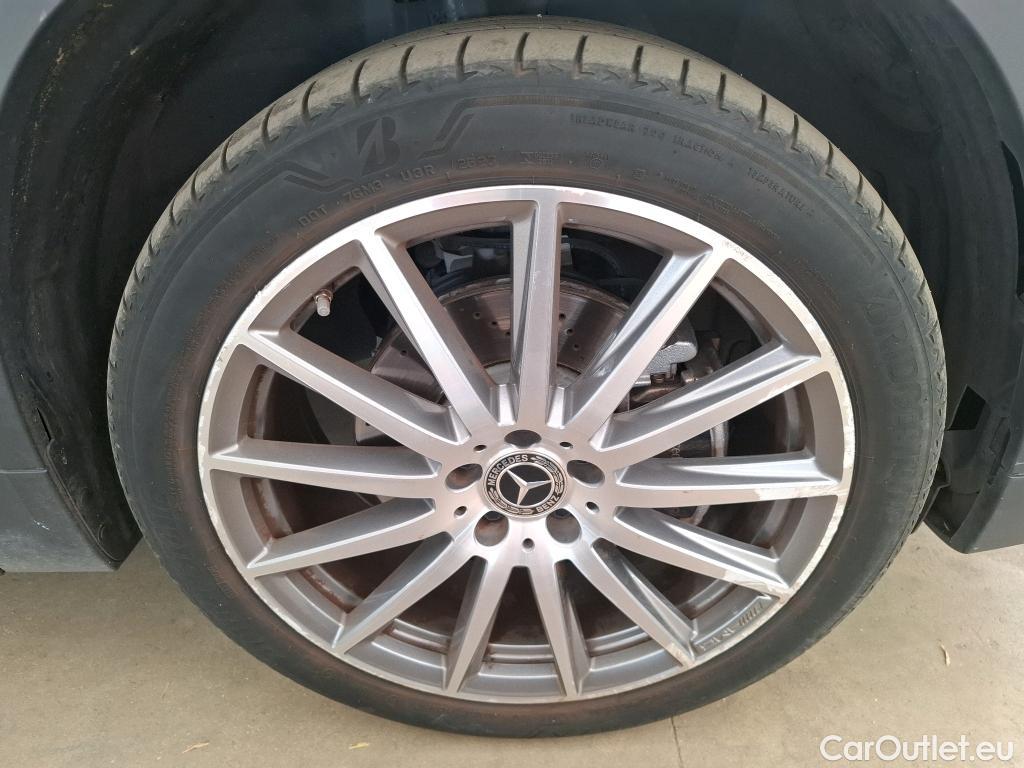  Mercedes  GLA MERCEDES-BENZ  / 2020 / 5P / SUV  250 e AMG LINE DCT #29