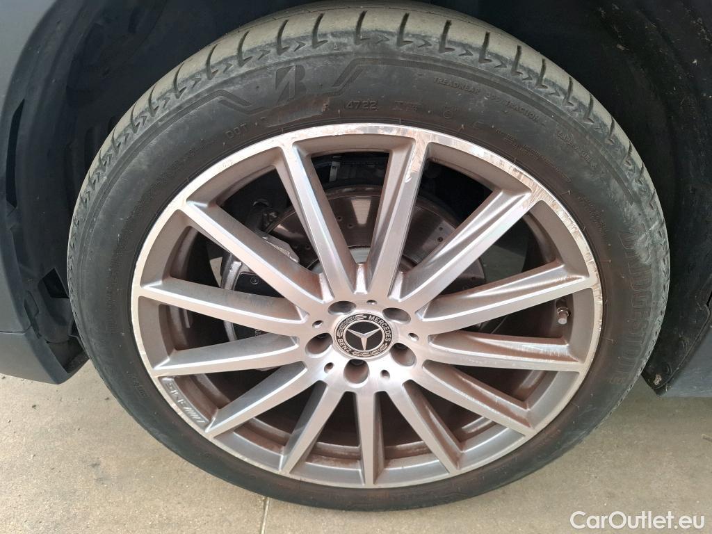  Mercedes  GLA MERCEDES-BENZ  / 2020 / 5P / SUV  250 e AMG LINE DCT #2