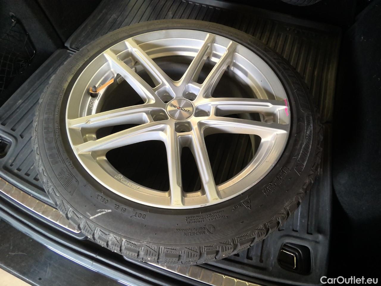  Volvo  V60  T6 350 Cor.Ed.Rec. AWD Aut #6