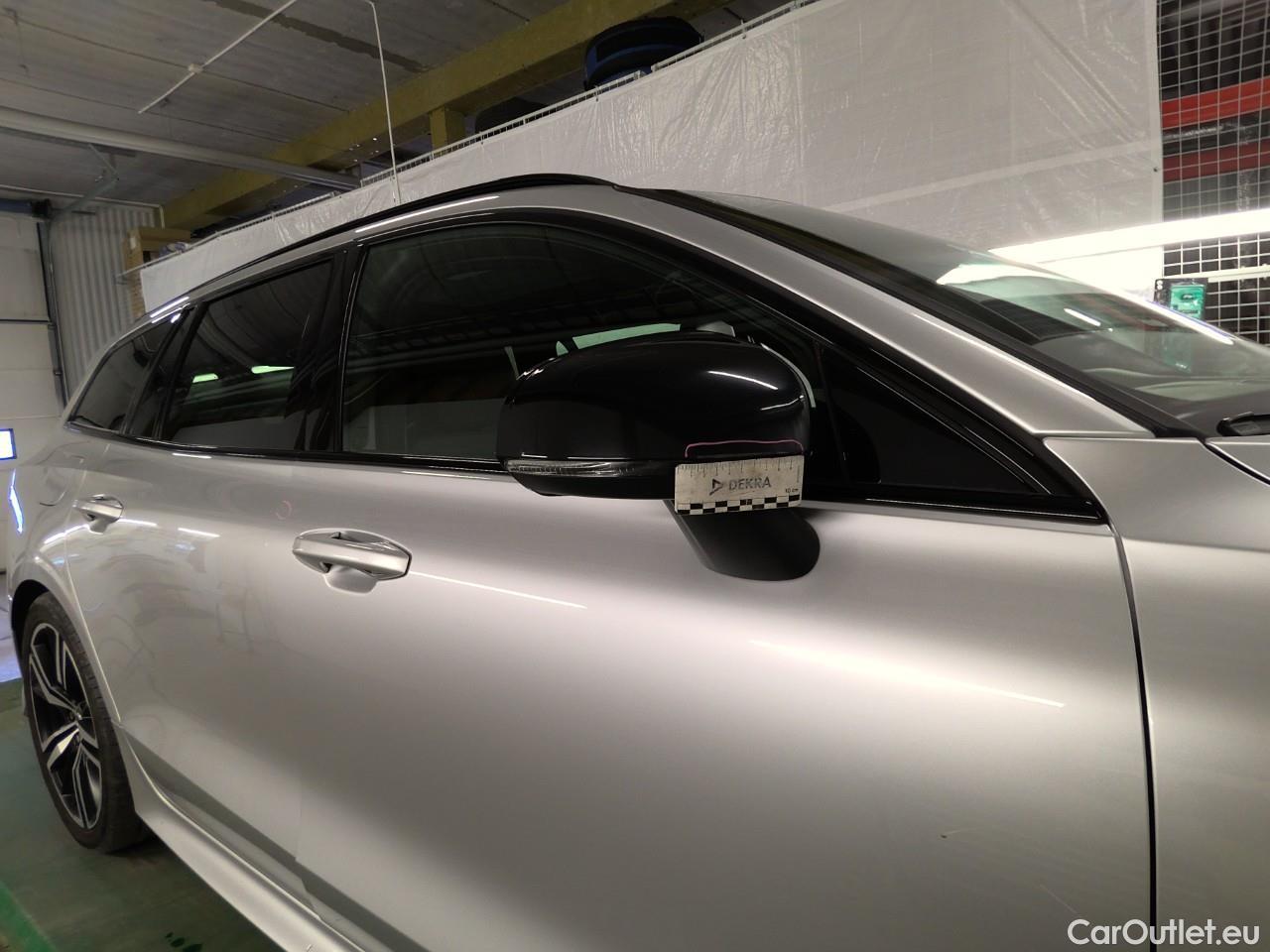  Volvo  V60  T8 PHEV R-Design Aut #10