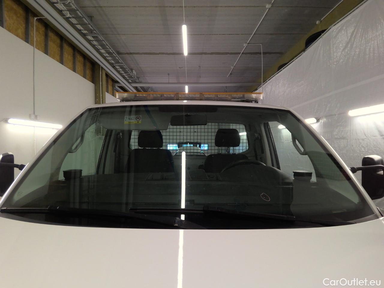  Volkswagen  Transporter T6 TDI 150 L2H1 P-UP #13
