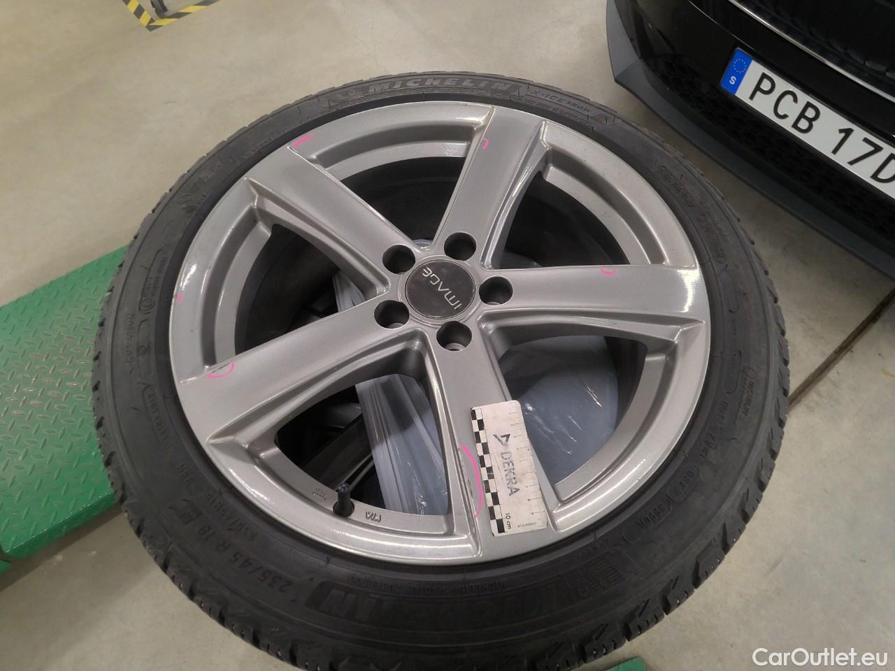 Volvo  V60  T6 AWD Inscript.Rechar.Aut #1