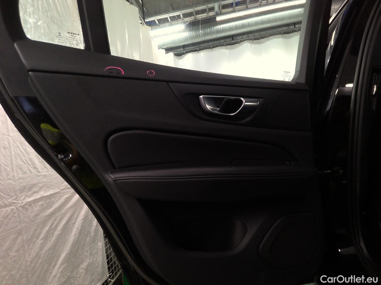  Volvo  V60  T6 350 Cor.Ed.Rec. AWD Aut #16