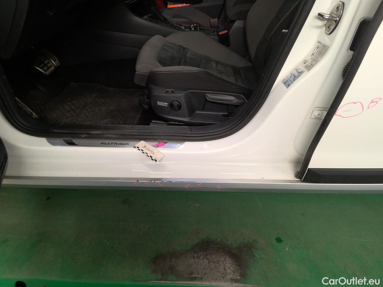  Volkswagen  Golf  Allt. TDI Ltd.Ed. 4M Aut. #15