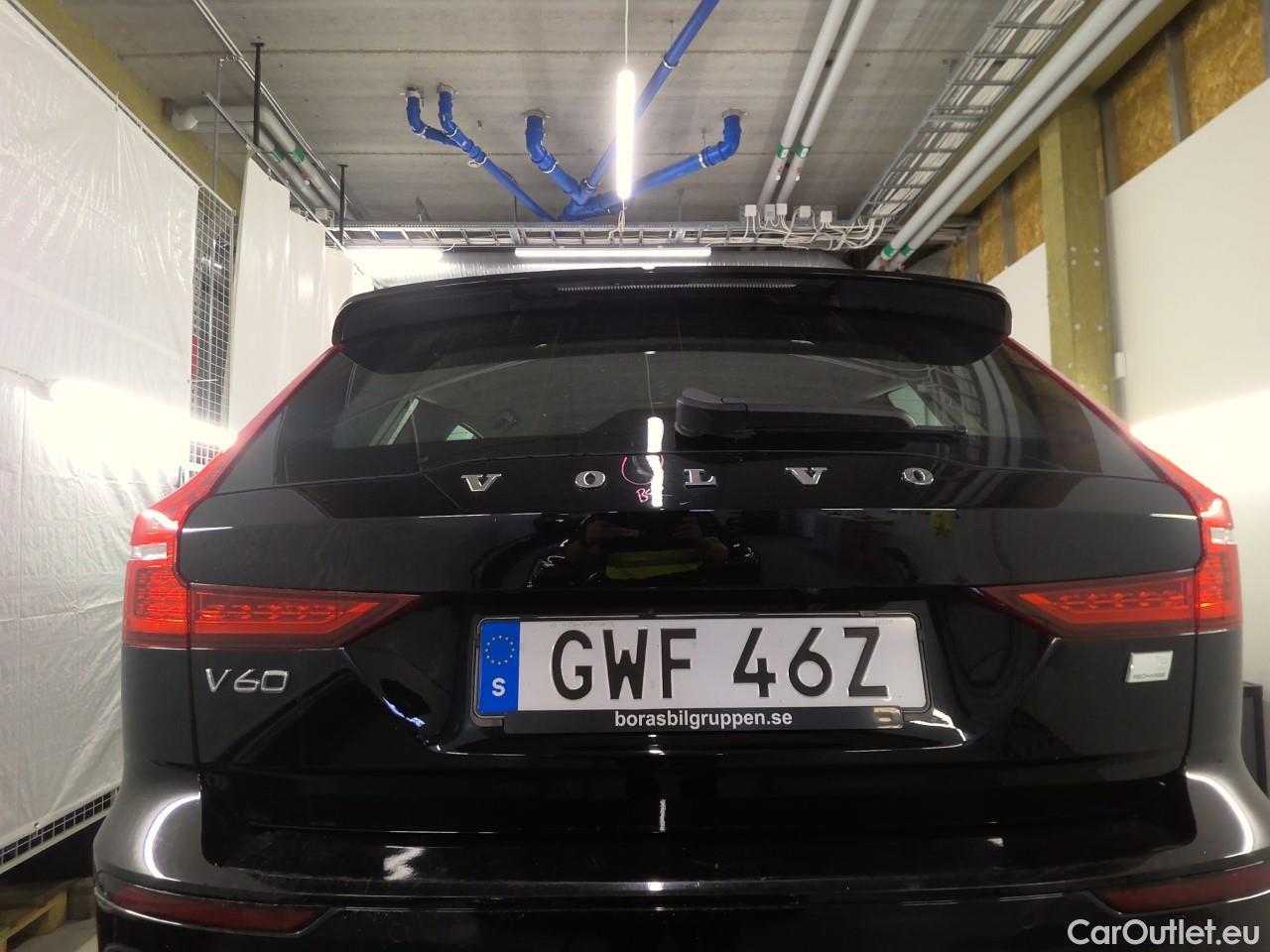  Volvo  V60  T6 350 Cor.Ed.Rec. AWD Aut #13