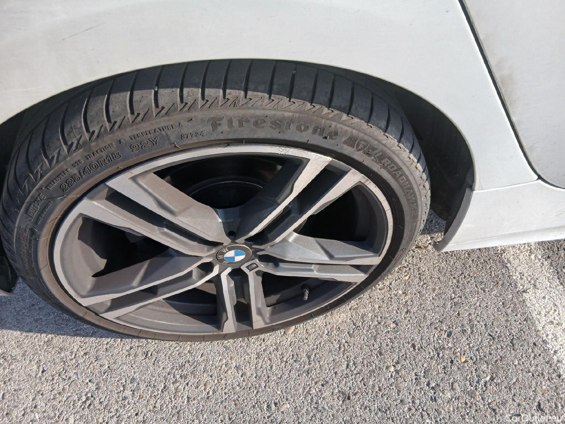  Bmw  Serie 1 BMW  / 2019 / 5P / berlina con portón 118d #19
