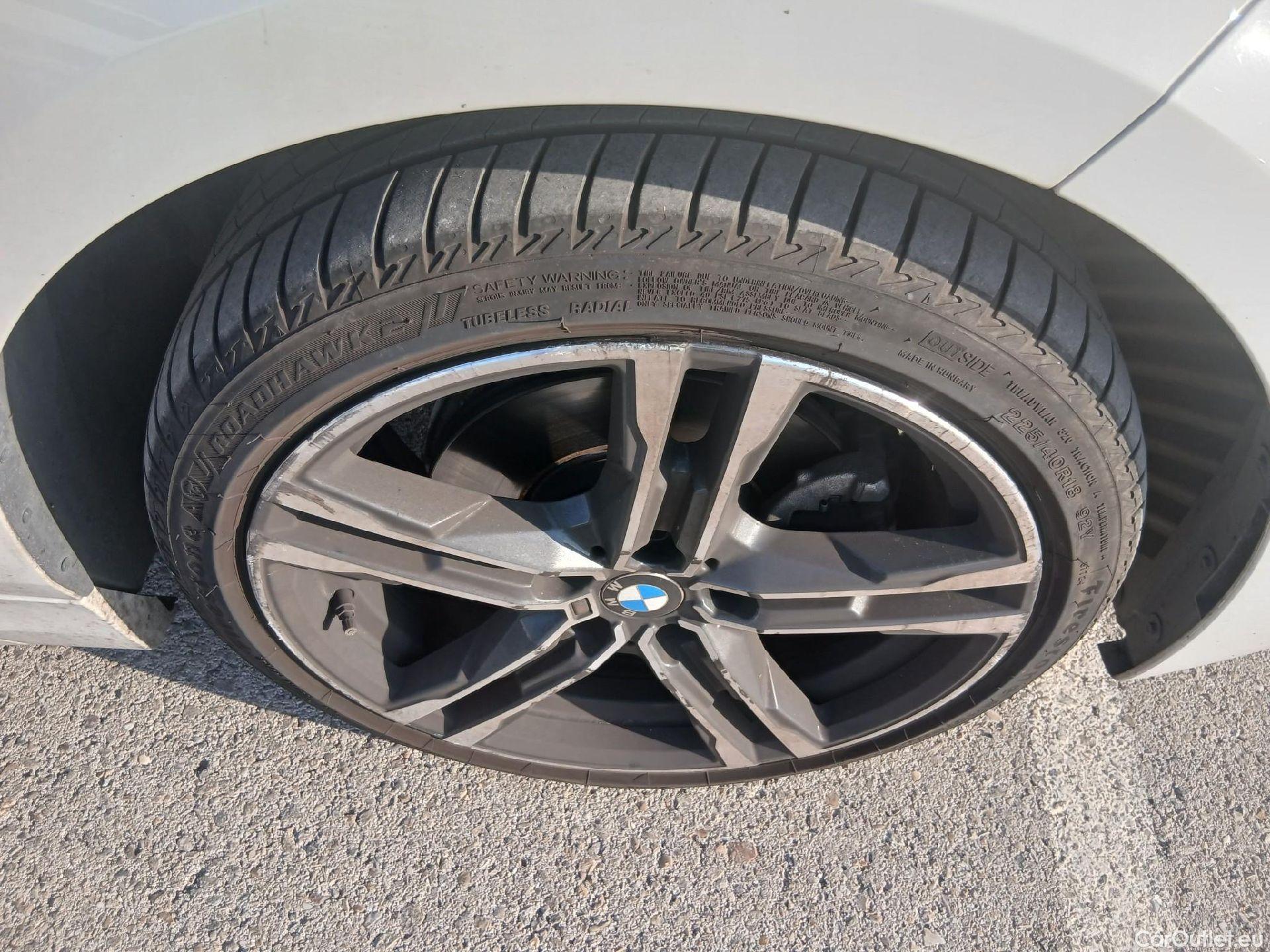  Bmw  Serie 1 BMW  / 2019 / 5P / berlina con portón 118d #22