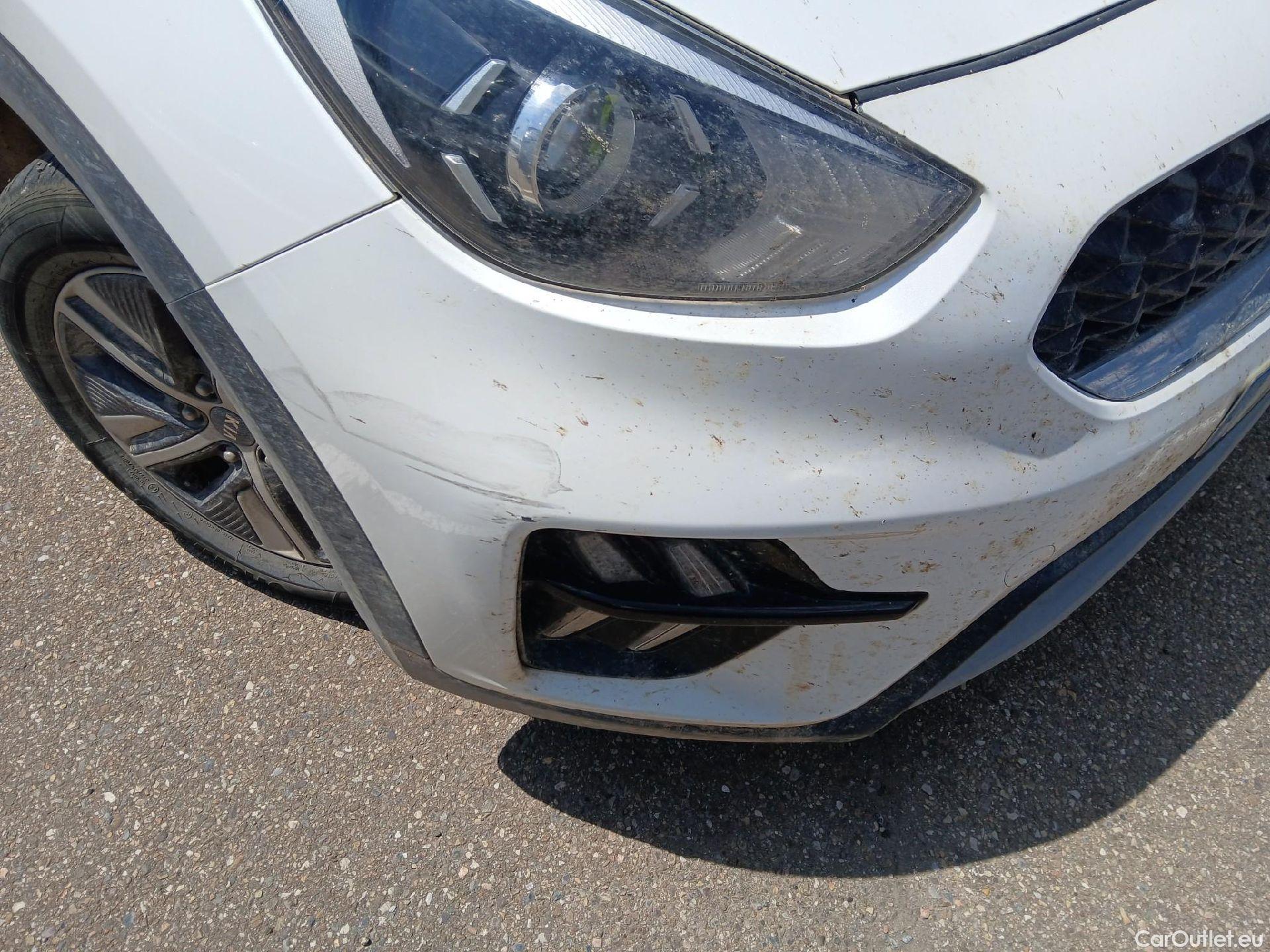  KIA  Niro KIA  / 2019 / 5P / crossover 1.6 GDi HEV 104kW (141CV) Drive #3