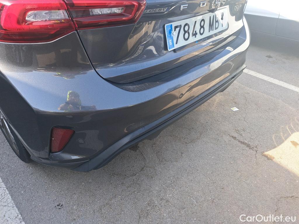  Ford  Focus FORD  / 2018 / 5P / berlina con portón 1.0 Ecoboost MHEV 92kW ST-Line Style SIP (AC) #24