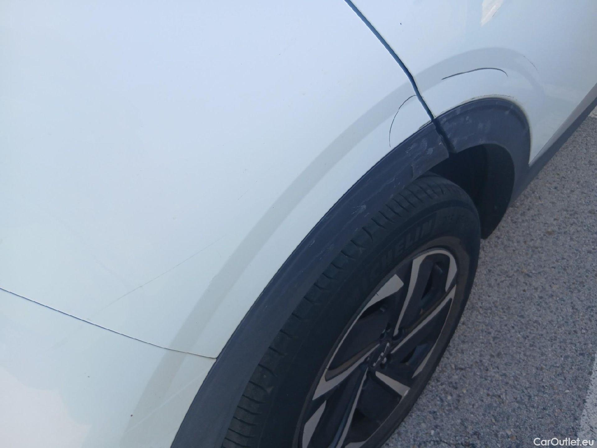  KIA  Sportage KIA  / 5P / 1.6 T-GDi MHEV 150 CV Drive 4x2 #33