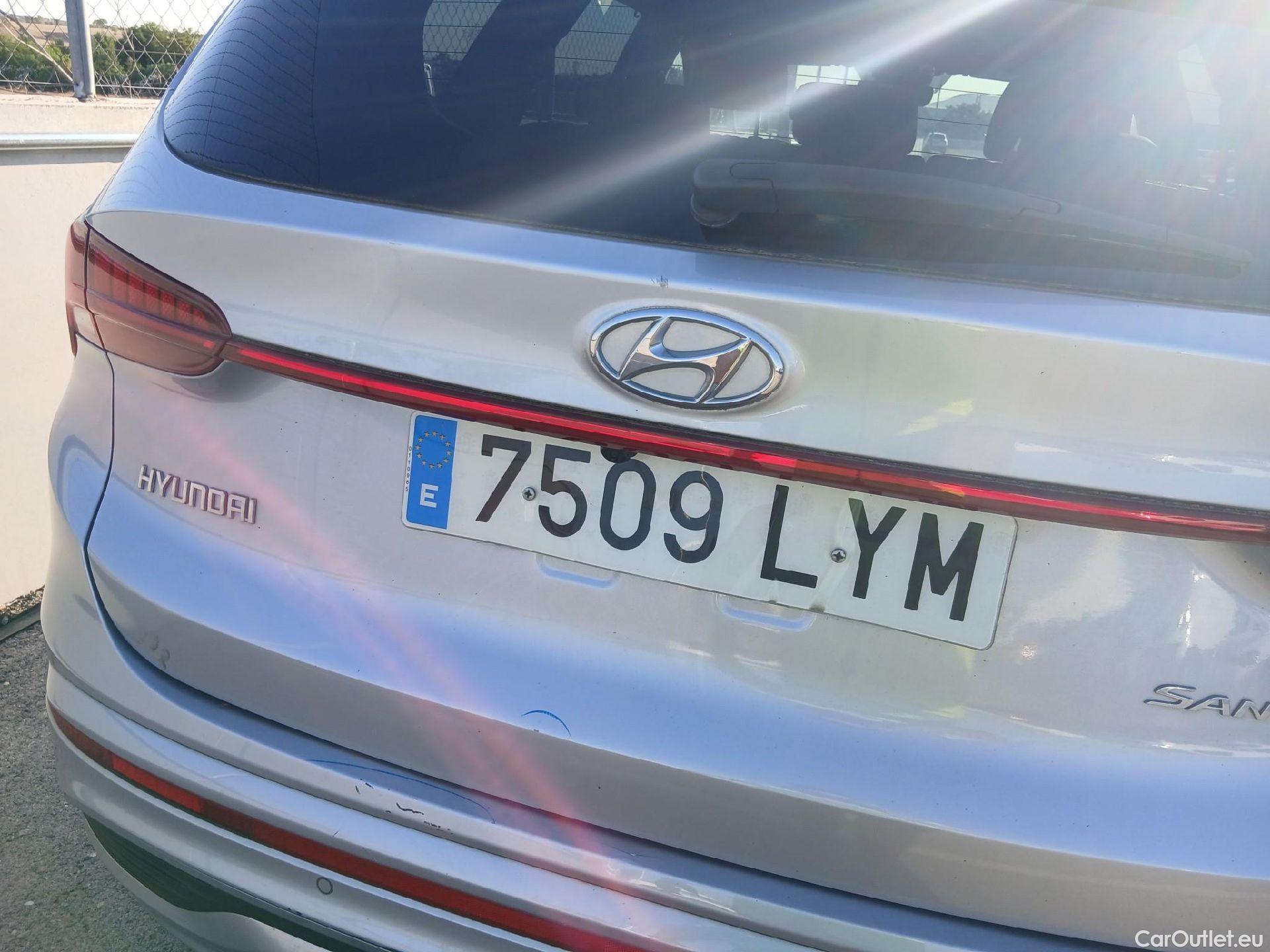  Hyundai  Santa Fe HYUNDAI  / 2021 / 5P / todoterreno 1.6 TGDi PHEV Style Auto 4x4 #27