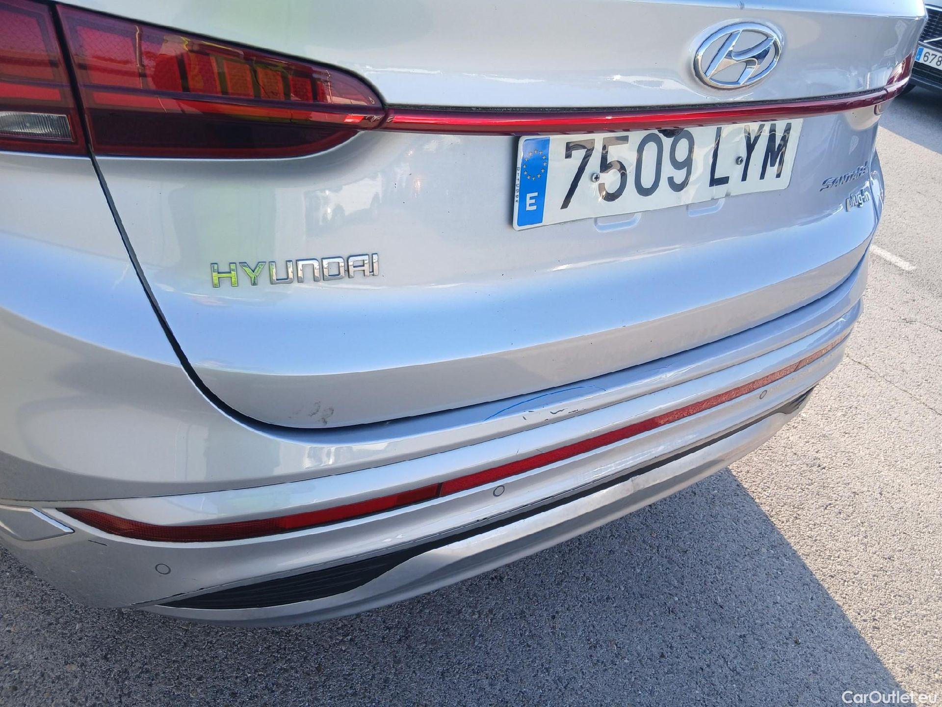  Hyundai  Santa Fe HYUNDAI  / 2021 / 5P / todoterreno 1.6 TGDi PHEV Style Auto 4x4 #21