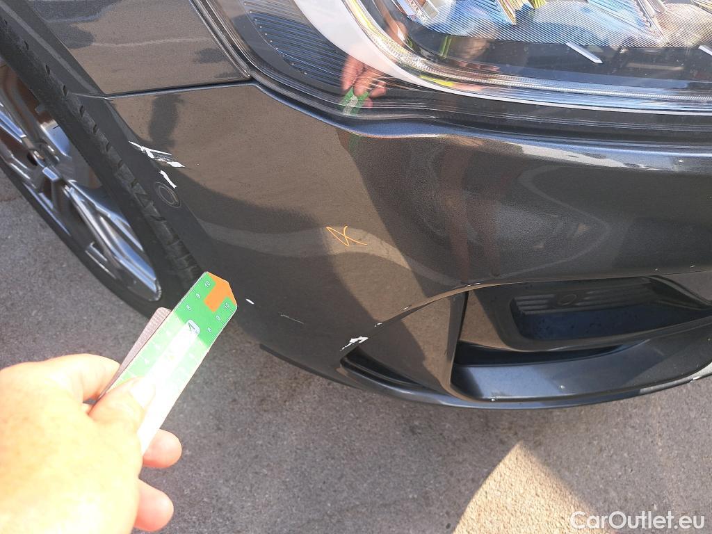  Ford  Focus FORD  / 2018 / 5P / berlina con portón 1.0 Ecoboost MHEV 92kW ST-Line Style SIP (AC) #28