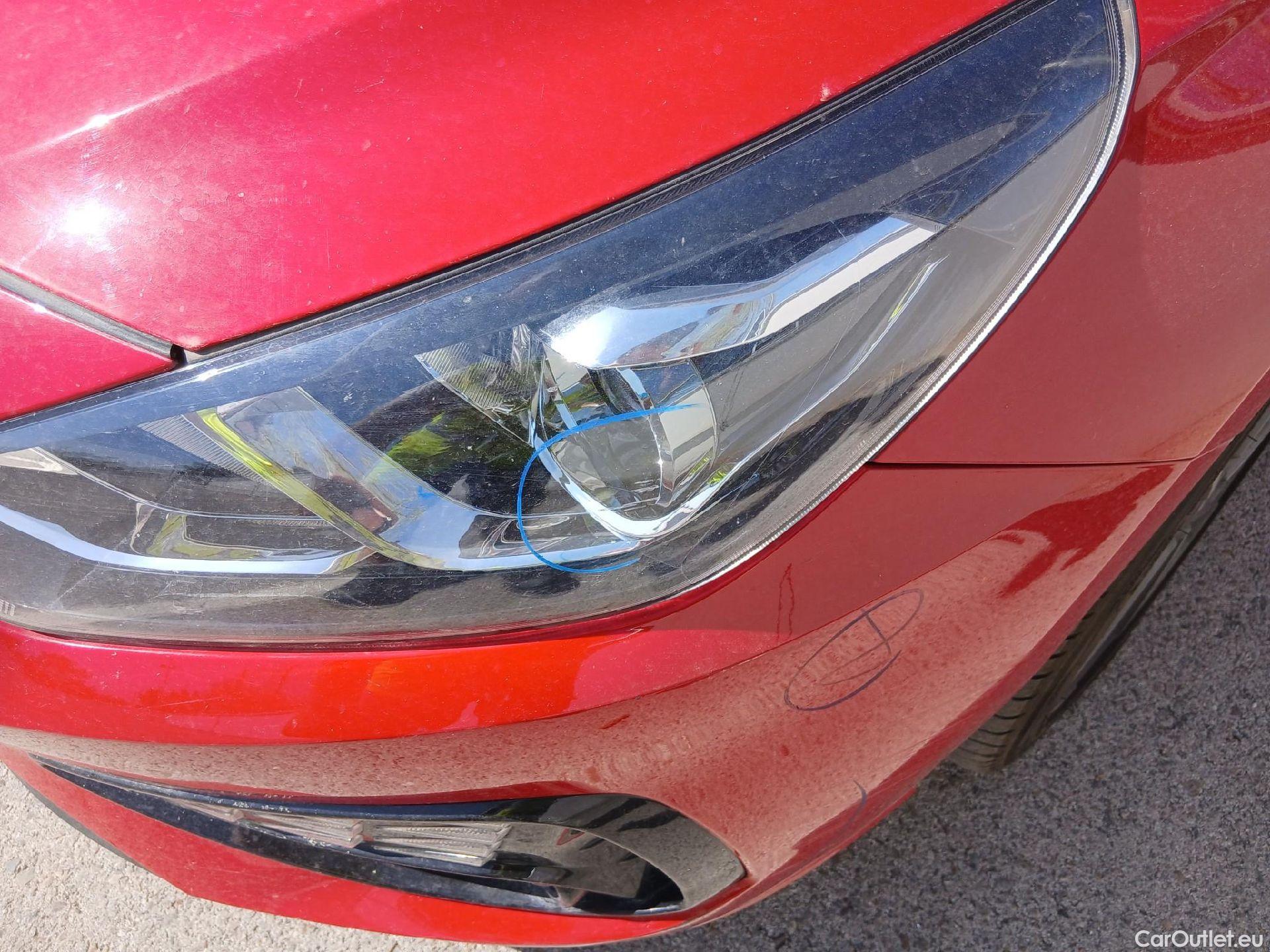  Hyundai  i30 HYUNDAI  / 2020 / 5P / berlina con portón 1.5 DPI Klass SLX #5