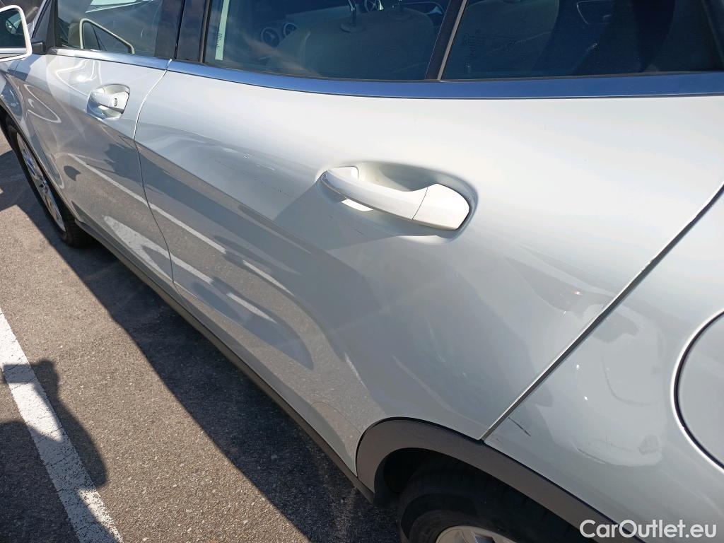  Mercedes  GLA MERCEDES-BENZ CLASE  5p 1G todoterreno  220 d Urban #6