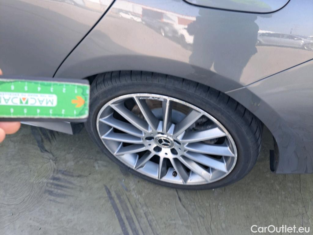  Mercedes  CLA-Klasse MERCEDES-BENZ CLA / 2019 / 4P / coupé CLA 250 e #7