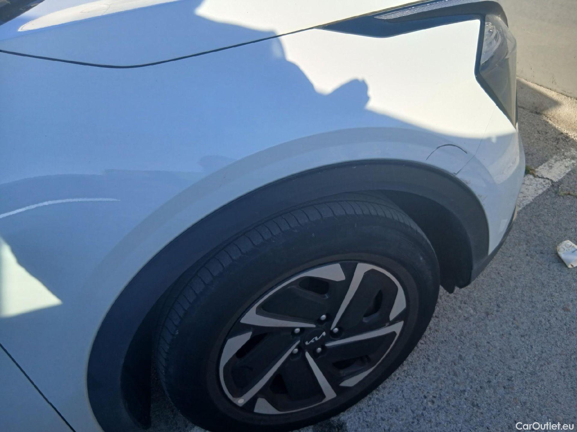  KIA  Sportage KIA  / 5P / 1.6 T-GDi MHEV 150 CV Drive 4x2 #44