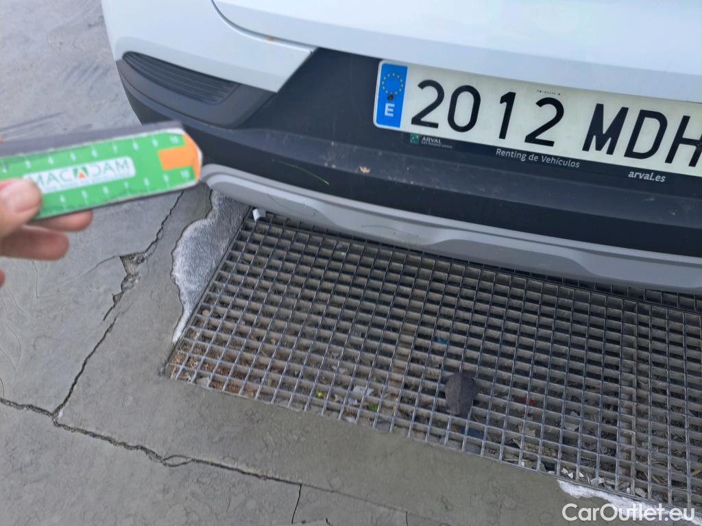  Renault  Captur RENAULT  / 2020 / 5P / todoterreno equilibre TCe 74 kW (100CV) GLP #38